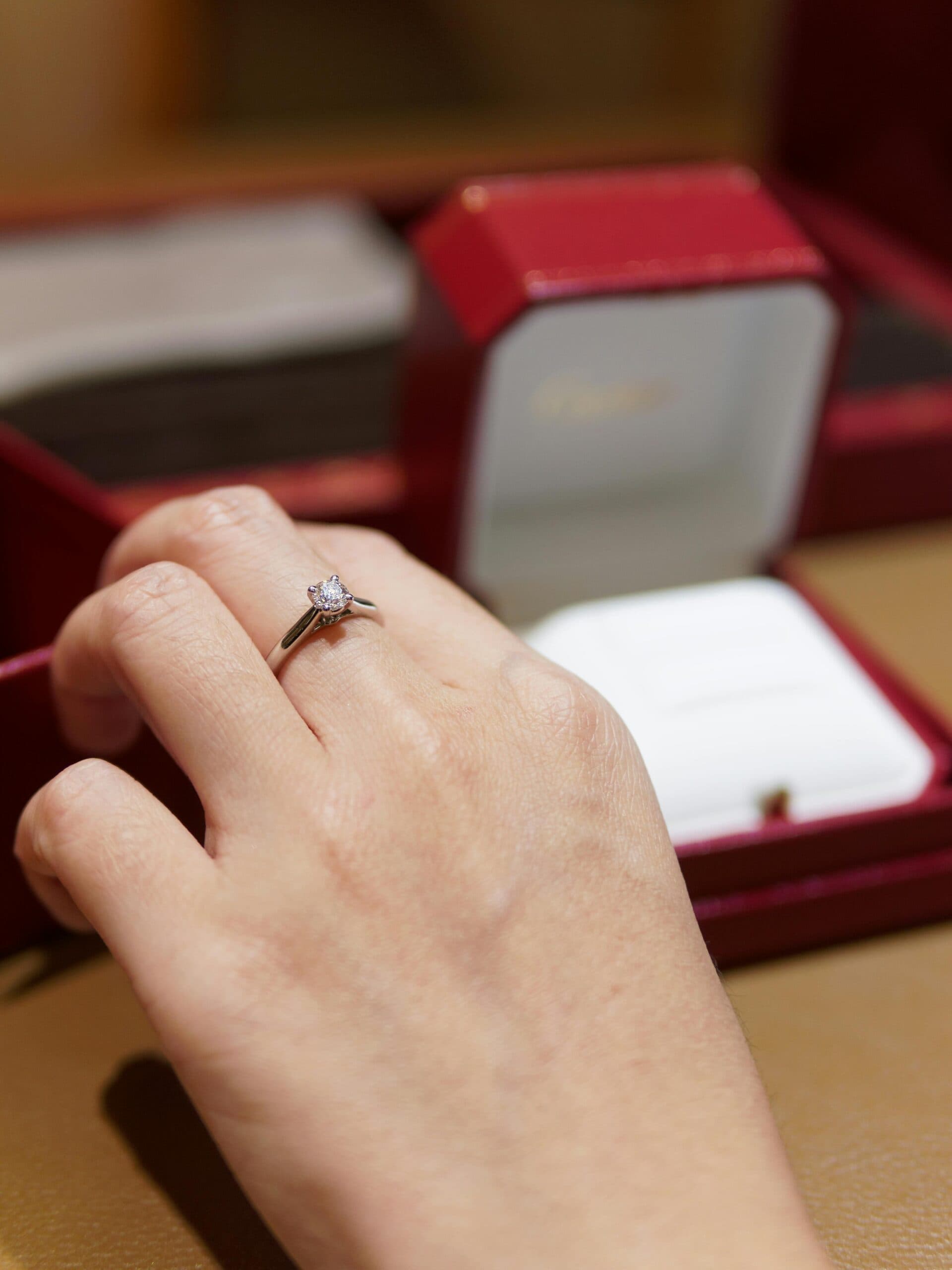 Buying Solitaire Jewellery Online: A Practical Guide