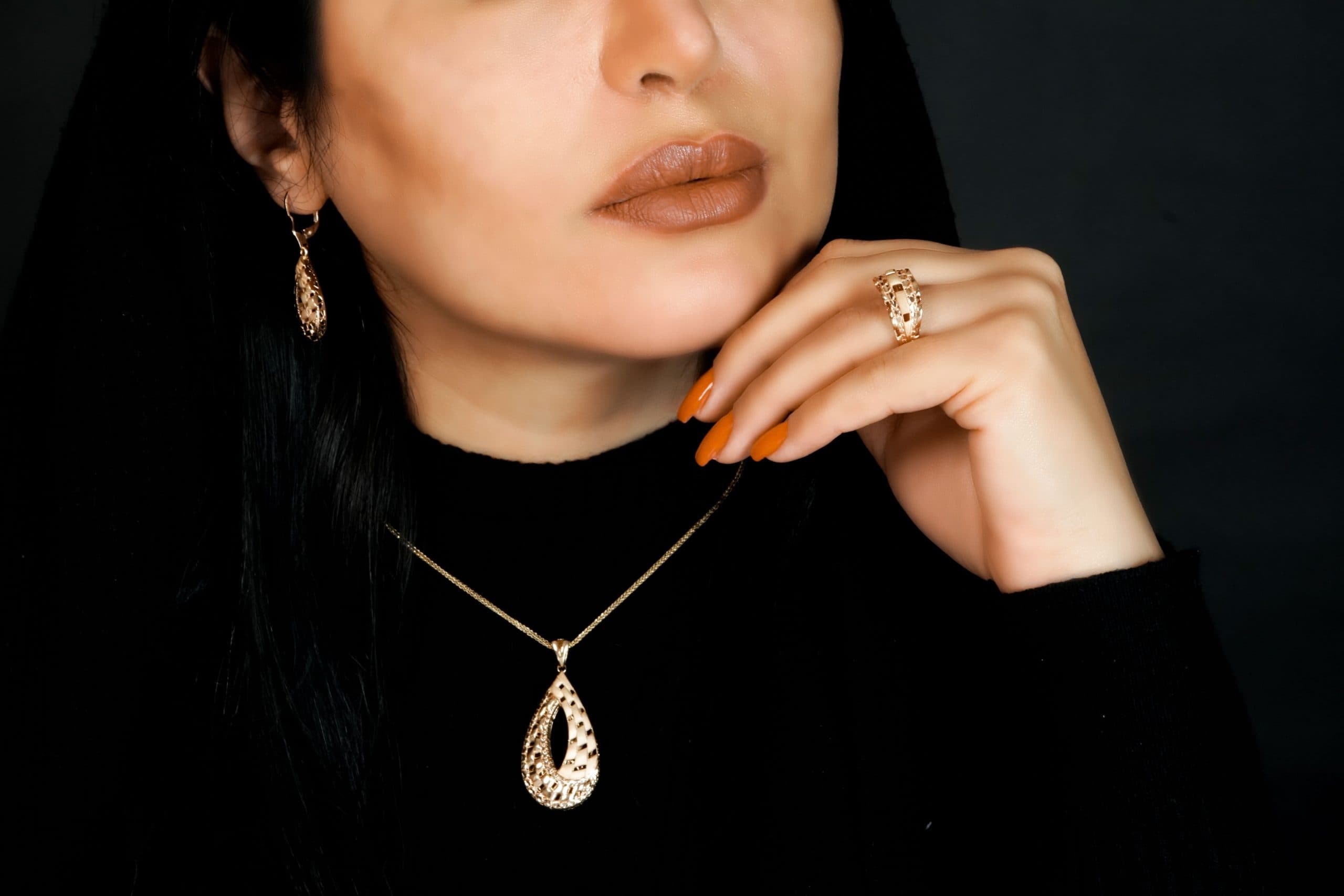 How to Start a Career in Jewelry: A Practical Guide
